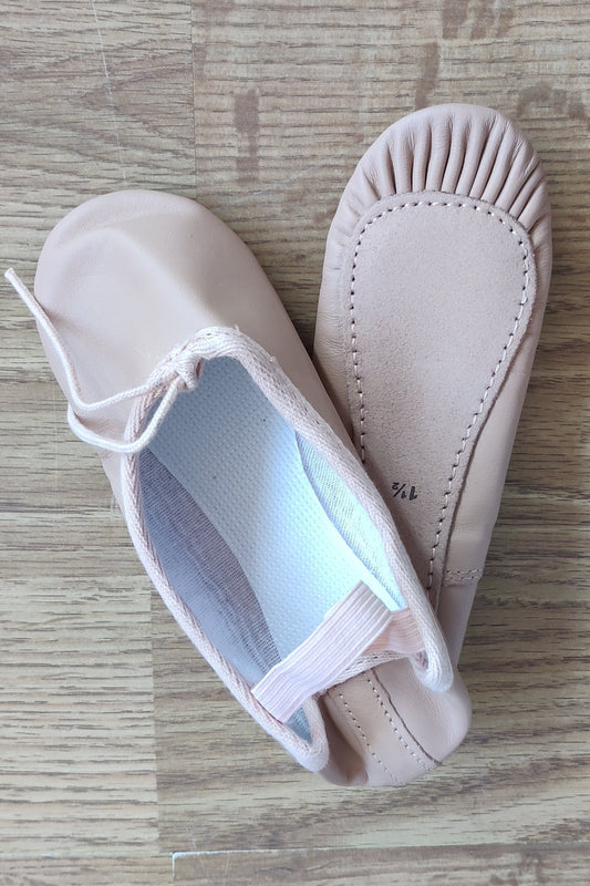 Full sole leather ballet shoe